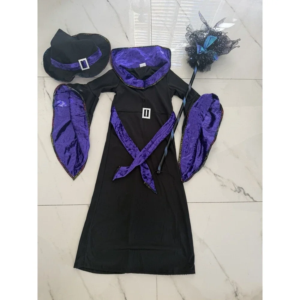 Girls Spirit Charmed Witch Costume Halloween Size small 4-6 with broom & hat